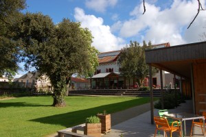 Parc et Grande Maison vu depuis la terrasse du gîte étoile de mer