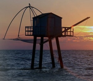 Pêcherie de Tharon sous le coucher de soleil