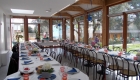 Table pour un mariage à la brise de mer